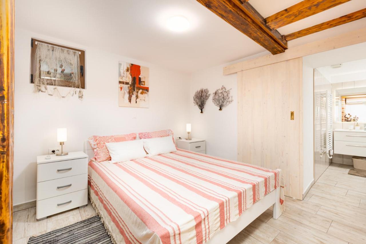 Apartment Volte Punat Exterior photo